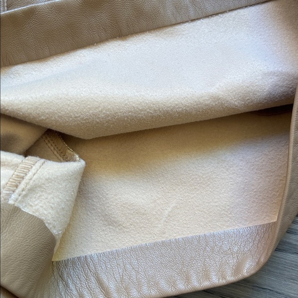 Maison Cinqcent | Tan Faux Leather Shorts Size Medium - Picture 10 of 10